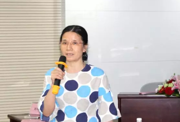 陶利娟教授.jpg 陶利娟教授.jpg